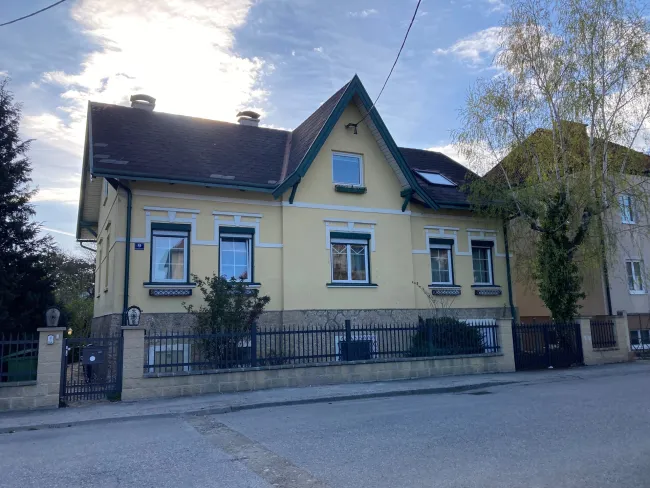 Photo 3.jpg