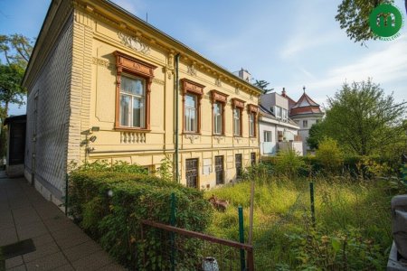 Altbauvilla aus der Jahrhundertwende auf einem ca. 1.770 m² Grundstück