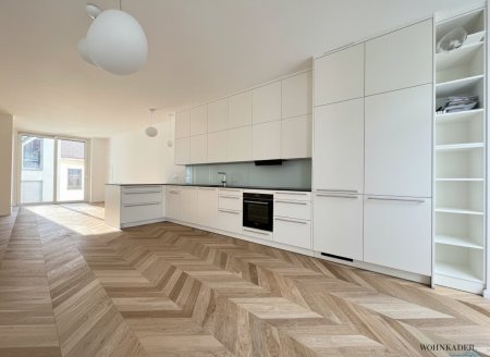 Exklusive 4-Zimmer-Wohnung zur Miete in der Residenz-Brunnenmarkt
