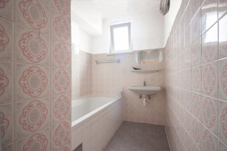 Günstige, ruhige Wohnung in optimaler Lage | Innenhofausrichtung | nur 3 Gehminuten zur U6