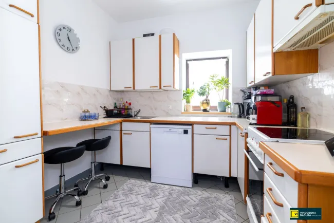 3-Zimmer Wohnung mit Gartennützung. Dachbodenausbau möglich. Niedrige Betriebskosten! - Bild