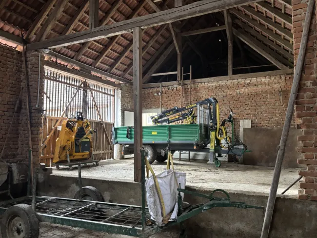 ** CHARMANTES ORIGINAL ** Olbendorf - gepflegter Vierkanthof in Ortslage mit ca. 1470 m2 Eigengrund !! - Bild