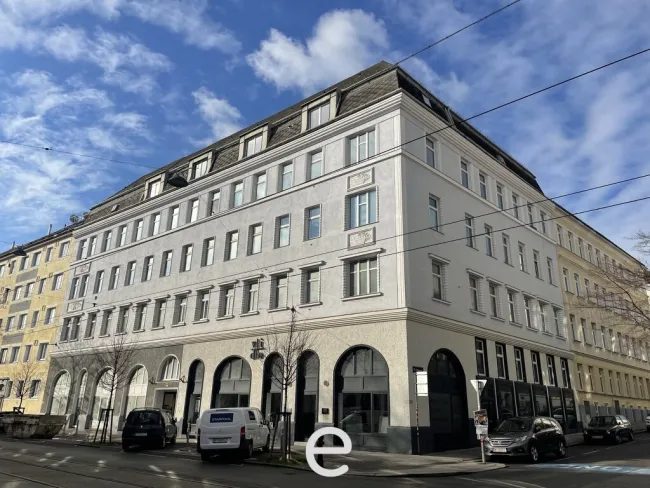 Attraktives Zinshaus im 1150 Wien mit großem Entwicklungspotenzial! - Bild