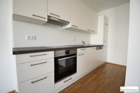 Ab sofort verfügbar - 2 Zimmer Balkon Wohnung inkl. EWE Einbauküche direkt in Spillern - Neubau Bj. 2019
