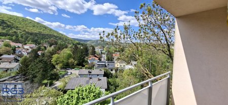 Wohnen mit Weitblick – helle 2-Zimmer-Wohnung im 6. Stock mit Loggia