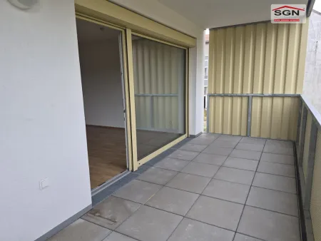 STAFFELMIETE l2-Zimmerwohnung mit Balkon und Tiefgarage