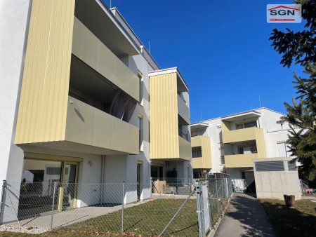 STAFFELMIETE l2-Zimmerwohnung mit Balkon und Tiefgarage