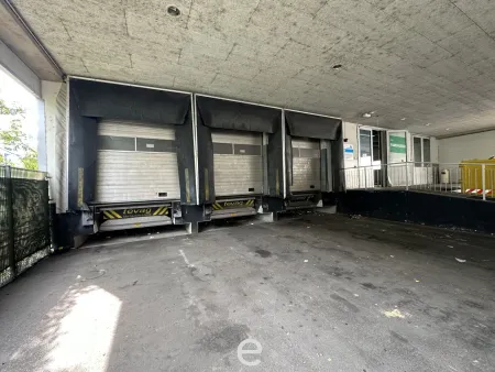 2316,53m² Lagerfläche und Büro in Wien zu mieten
