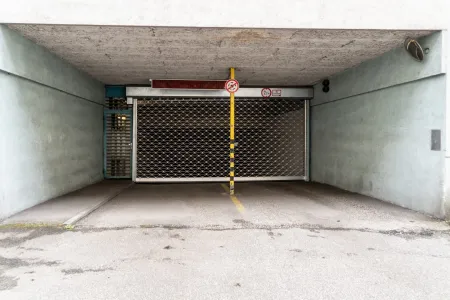 Tiefgaragenplatz Scharitzerstraße