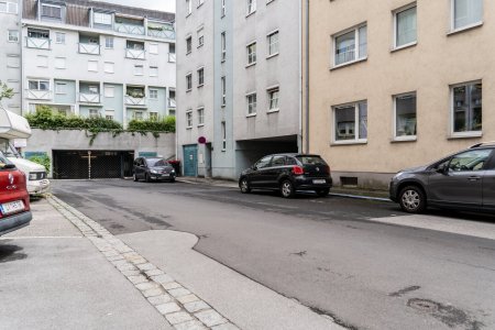 Tiefgaragenplatz Scharitzerstraße