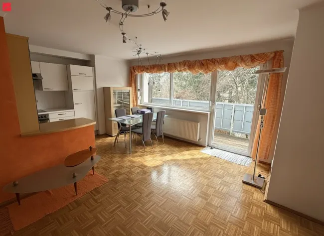Singlehit: Wohfühlwohnung mit Grünblick! - Bild