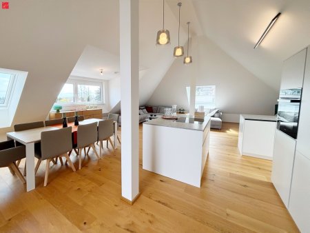 Luxus hoch zwei: Penthouse-Maisonette mit traumhafter Dachterrasse und Stadtblick Luxuriös und Modern!