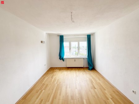 Lichtdurchflutete Dachgeschoss-Oase mit Balkon – Ihr neues Zuhause!!