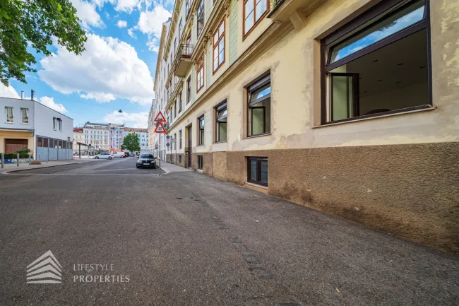 Geschäftslokal mit Lager direkt am Karmelitermarkt – ca. 46 m² im historischen Wiener Stilaltbau by Lifestyle Properties