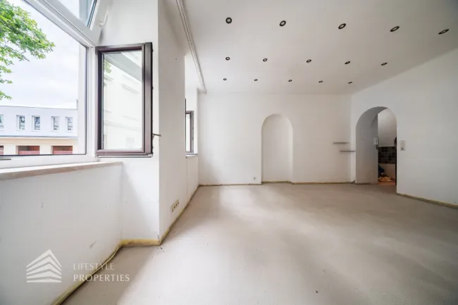 Geschäftslokal mit Lager direkt am Karmelitermarkt – ca. 46 m² im historischen Wiener Stilaltbau by Lifestyle Properties
