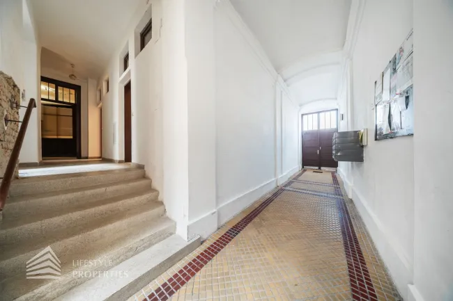 Geschäftslokal mit Lager direkt am Karmelitermarkt – ca. 46 m² im historischen Wiener Stilaltbau by Lifestyle Properties