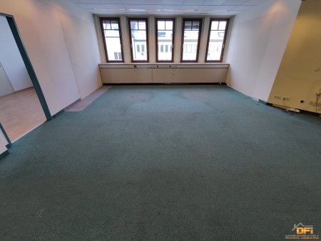 13-Zimmer Büro in guter Lage nahe U6 & Handelskai