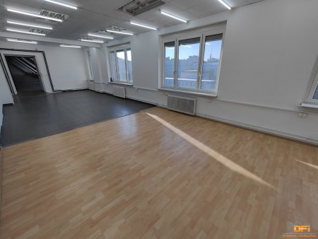Gut geschnittenes Büro in guter Lage nahe U6 & Handelskai