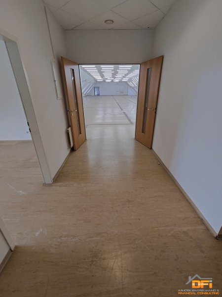 Riesiges Dachgeschoß-Büro in guter Lage nahe U6 & Handelskai