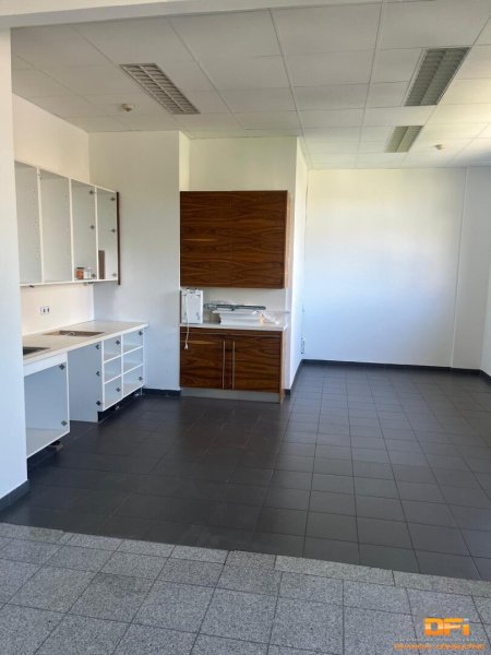 Großzügiges Büro in guter Lage nahe U6 & Handelskai