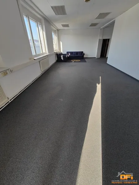 Gut geschnittenes Büro in guter Lage nahe U6 & Handelskai