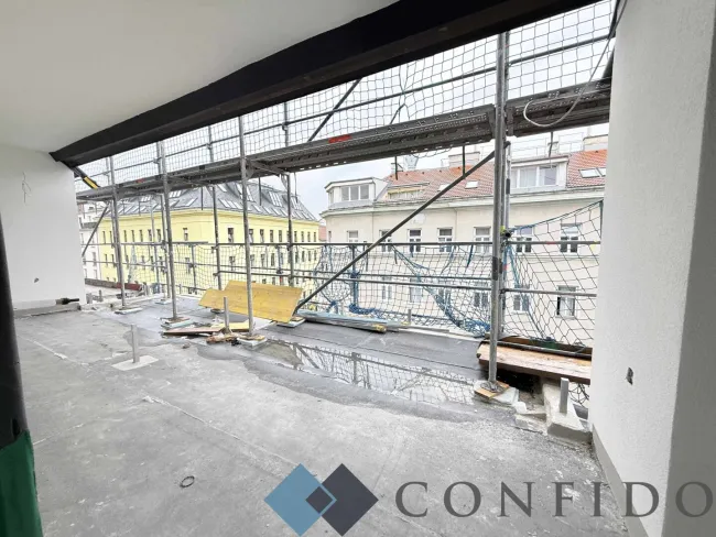 Loggia/ Balkon