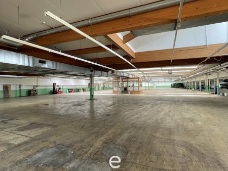 Lager/Gewerbehalle am Attersee zu vermieten!