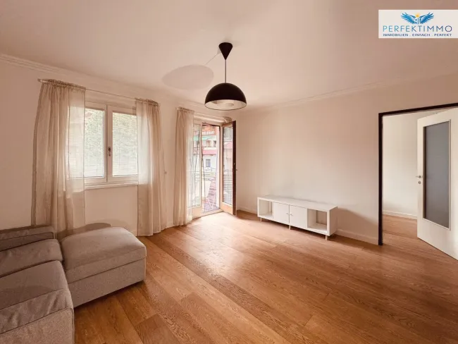 Hübsche 2-Zimmer-Wohnung mit TG-Platz - Titelbild