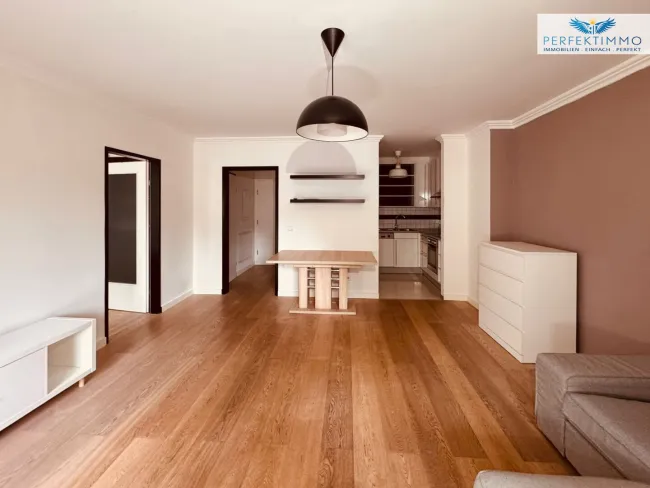 Hübsche 2-Zimmer-Wohnung mit TG-Platz - Bild