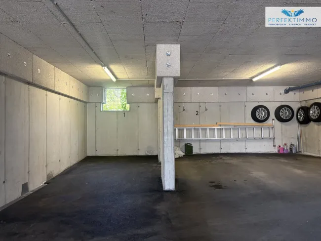 Heller Tiefgaragenplatz - ab sofort verfügbar - Bild