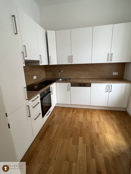 Sehr geräumige & gemütliche Dreizimmerwohnung neben Neuer Technik Uni, zu vermieten.
