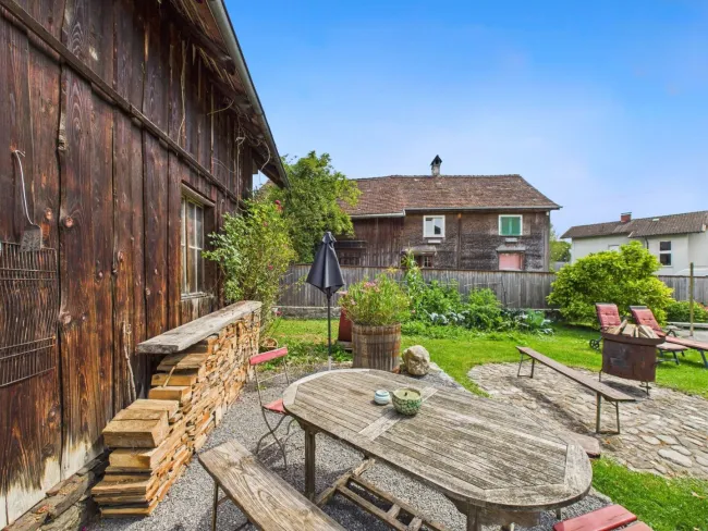 Garten mit Schopf