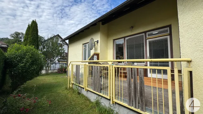Charmantes Einfamilienhaus in sonniger Ruhelage auf wunderschönem Eckgrundstück in Aspang - Bild