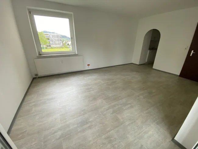 Eigentumswohnung statt Sparbuch! Befristet vermietete 2 Zimmer Eigentumswohnungswohnung mit ca. 6% Rohertragsrendite - Bild