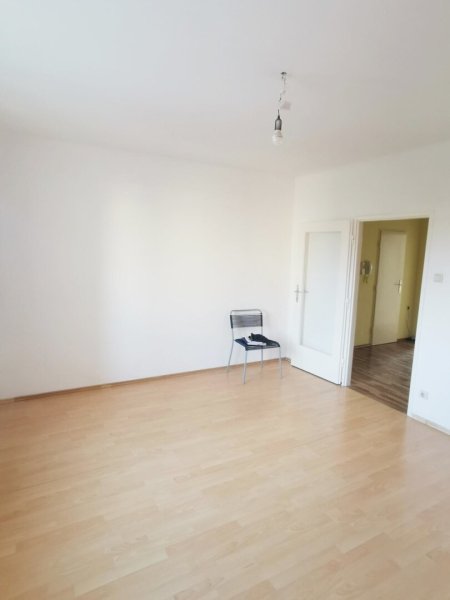 Charmante 2-Zi-Wohnung mit Südbalkon und Grünblick in Schwechat