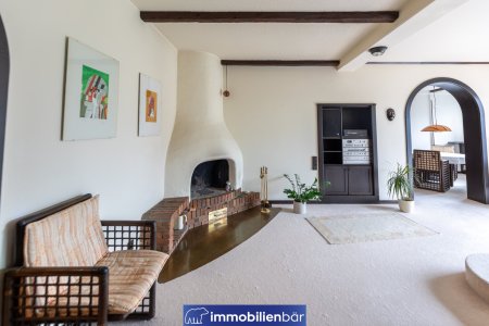Stilvolle, edle 3-4 Zimmerwohnung im obersten Stock - Lift, Kamin, Loggia, Tiefgarage, großer Kellerraum