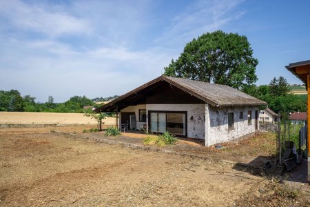 Kleines Einfamilienhaus auf 1.065 m² Baugrund mit Entwicklungspotenzial in Unter-Oberndorf