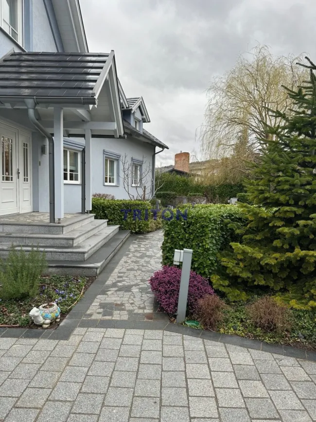 Anwesen mit Panoramablick in Guntramsdorf - Titelbild