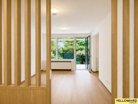 Exklusiv sanierte 2-Zimmer-Wohnung inkl. Stellplatz mit großzügiger Südterrasse in ruhiger Grünlage von Klosterneuburg