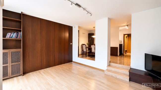 Abseits der Straße, mitten im Grünen – großzügiges Reihenhaus in absoluter Ruhelage | ZELLMANN IMMOBILIEN