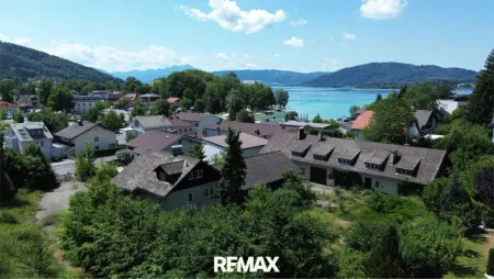 Projektliegenschaft mit Kerngebietswidmung und außergewöhnlichem Entwicklungspotenzial in Toplage von Seewalchen am Attersee