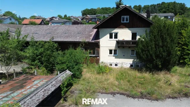 Projektliegenschaft mit Kerngebietswidmung und außergewöhnlichem Entwicklungspotenzial in Toplage von Seewalchen am Attersee - Bild