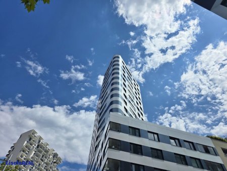 Zentrales Büro im SkyTower -Wien von hoch oben genießen !!
