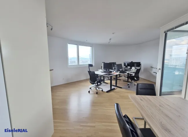 Zentrales Büro im SkyTower -Wien von hoch oben genießen !! - Bild