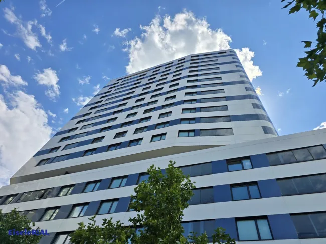 Zentrales Büro im SkyTower -Wien von hoch oben genießen !! - Bild