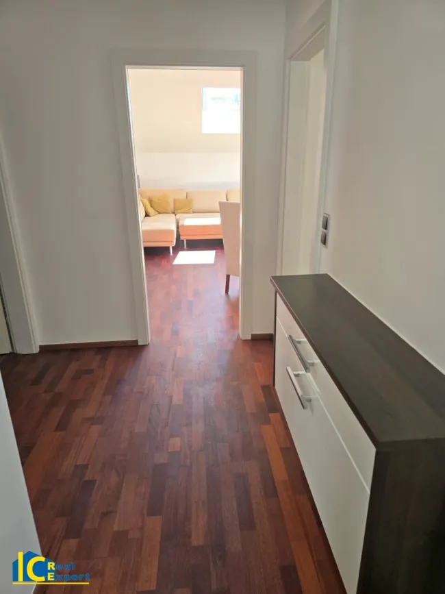 Blick ins Wohnzimmer