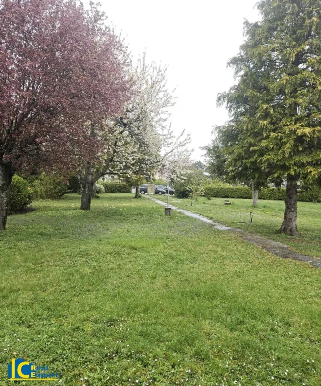 3.490 m² eingezäunt