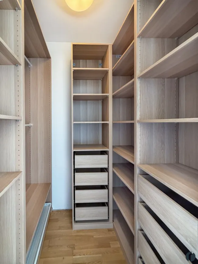 Schrankraum im Schlafzimmer