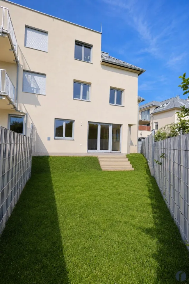 Außenansicht vom Garten aus
