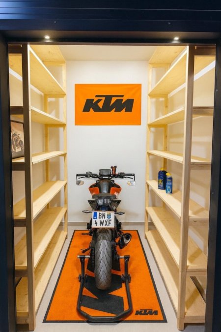 Dein Motorrad sucht einen Platz für Überwinterung? PROVISIONSFREI !!! Selfstorage, Kleinlager in Sollenau ab 5m²
